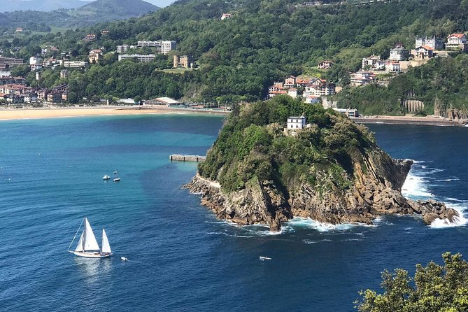 Private Sailing San Sebastian Classic Yacht - Key Points