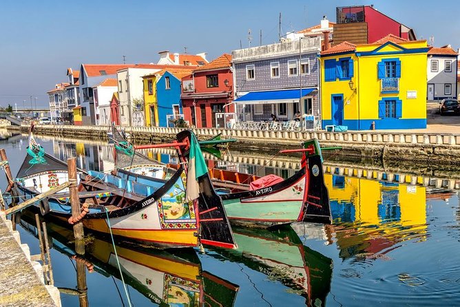 Private Tour Aveiro & Coimbra Moliceiro Tour - Key Points