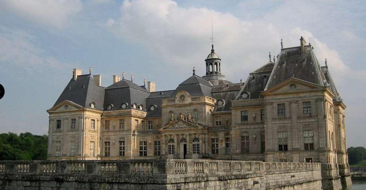 Private Tour: Chateaux De Vaux Le Vicomte & Fontainebleau - Key Points