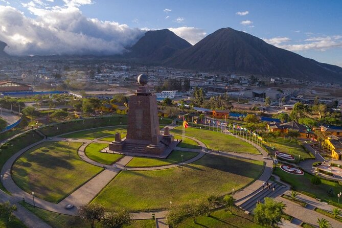 PRIVATE Tour, City Tour Quito With Cable Car and Middle of the World - Key Points