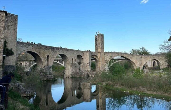 Private Tour From Barcelona to Gerona and Besalú - Key Points