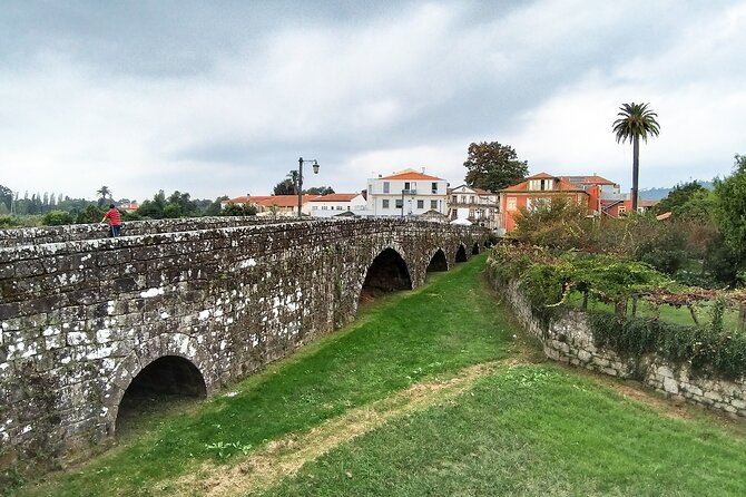 Private Tour to Ponte De Lima, Vinho Verde Region - Key Points