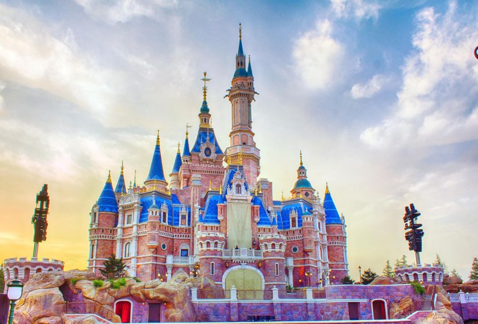 Private Transfer: Between Downtown Paris and Disney - Key Points