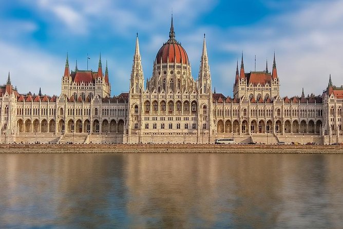 Private Transfer From Split to Budapest With 2 Hours for Sightseeing - Key Points