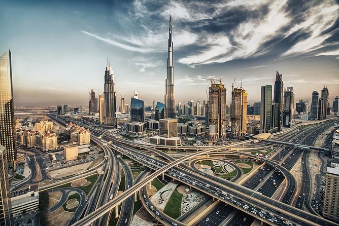 PrivateTransfer: Dubai to Dubai Airport DXB in Business Car - Key Points