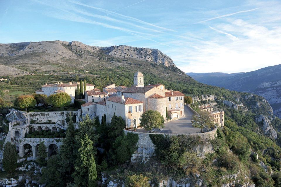 Provencal Countryside, Medieval Village & Lake Private Tour - Key Points