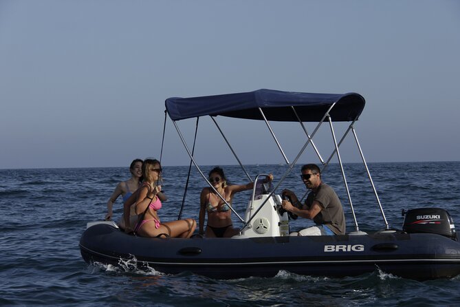 Rent Falcon Boat - Key Points