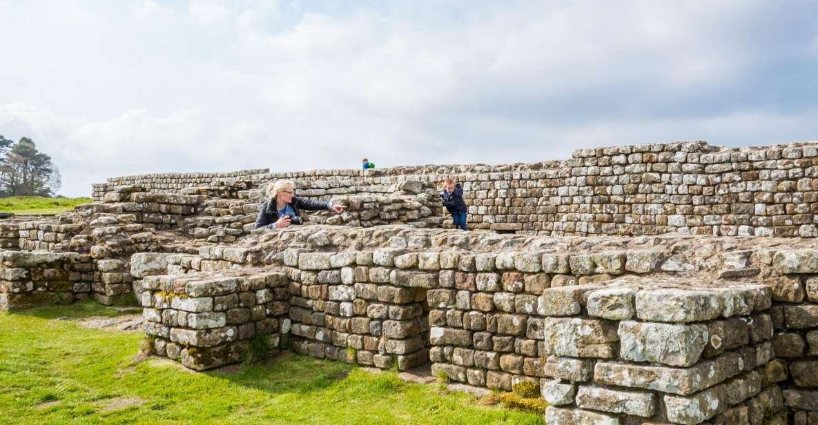 Rosslyn Chapel and Hadrians Wall Small Group Day Tour - Key Points