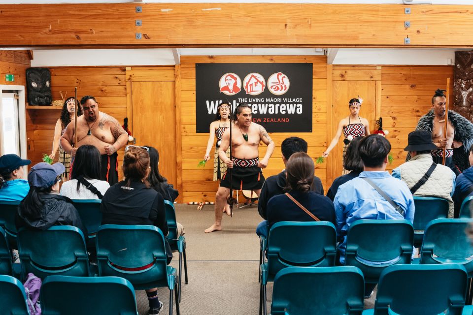 Rotorua: MāOri Cultural Performance With Dancing - Key Points