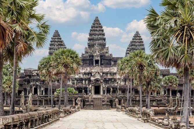 Round Trip Bangkok - Angkor Wat 3 Day 2 Night Package By Bus and Privet Vehicle - Key Points