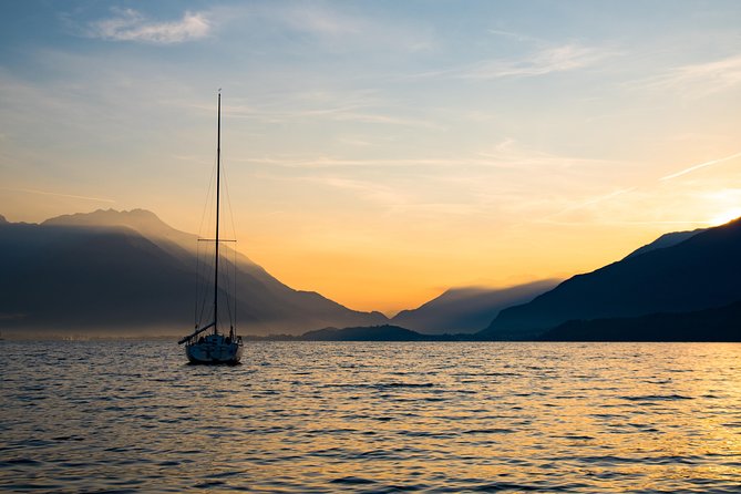 sailing at sunset on lake como how to escape from daily routine Sailing at Sunset on Lake Como: How to Escape From Daily Routine