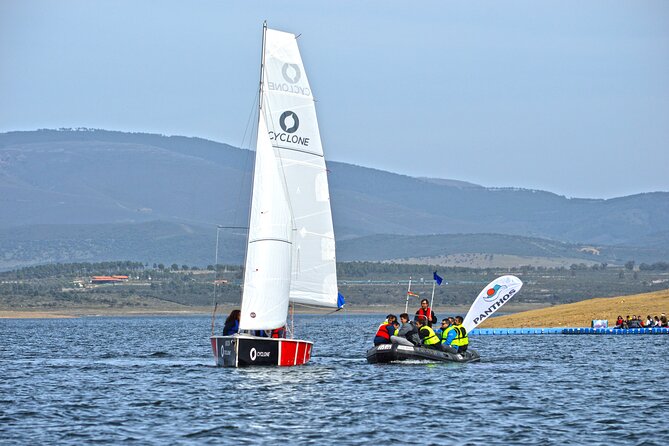 Sailing Experience in Valdecañas Reservoir - Key Points