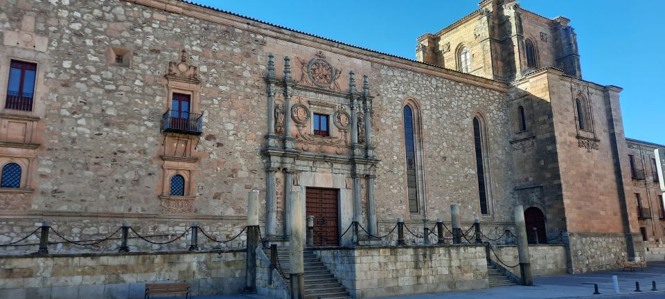 Salamanca: University and Colleges Walking Tour - Key Points