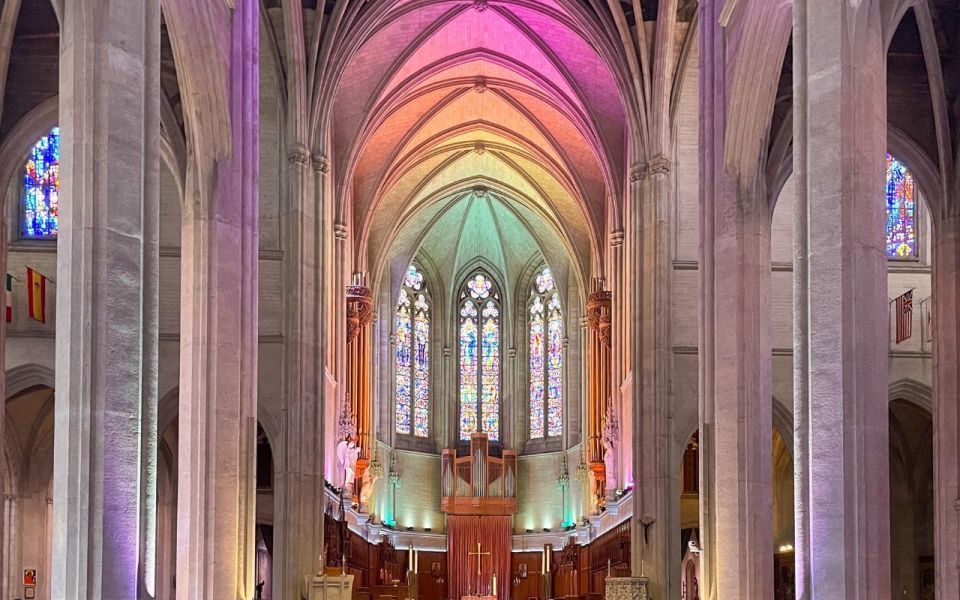 San Francisco: Grace Cathedral Admission Self-Guided Tour - Key Points