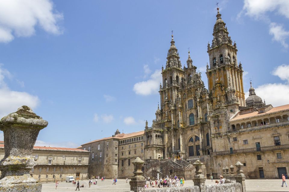 Santiago De Compostela: Private Tour - Key Points