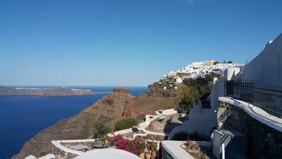 Santorini: Caldera Hiking Tour From Fira to Oia - Key Points