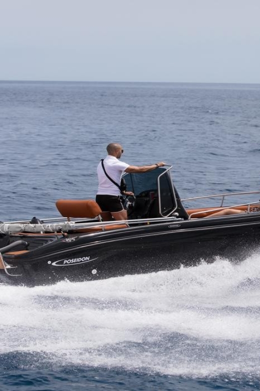 Santorini: License Free Luxury Boat - Activity Details