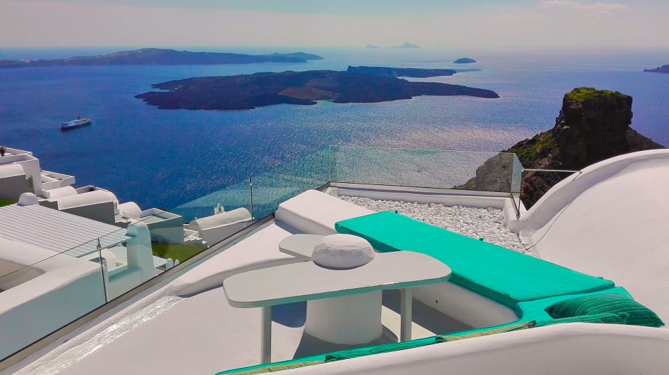 Santorini: Popular Destinations Private Tour With Guide - Key Points