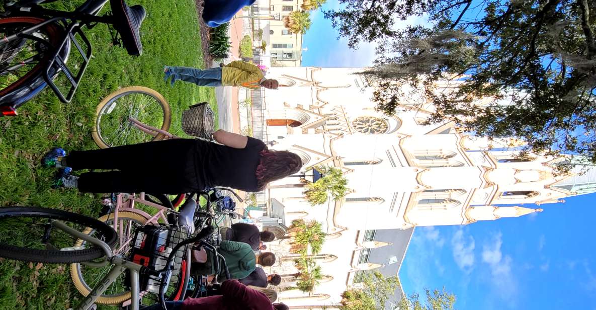 savannah historical bike tour with tour guide Savannah: Historical Bike Tour With Tour Guide