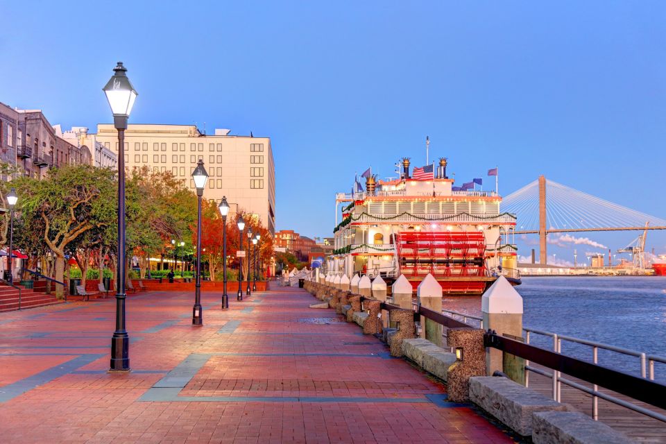 savannah twilight ghost walking tour Savannah: Twilight Ghost Walking Tour