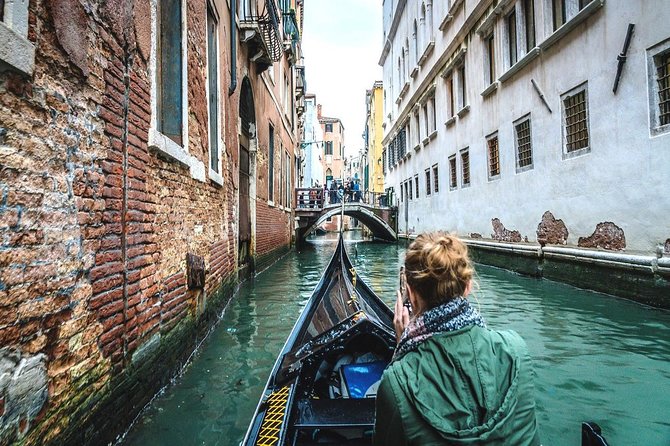 Secret Venice Walking Tour and Gondola Ride