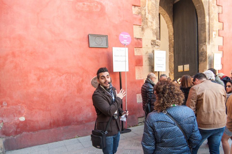 Seville: Alcázar and Cathedral Entry Ticket and Guided Tour - Key Points