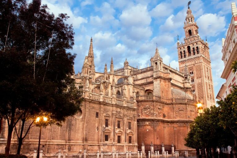 Seville: Royal Alcazar & Cathedral Private Tour