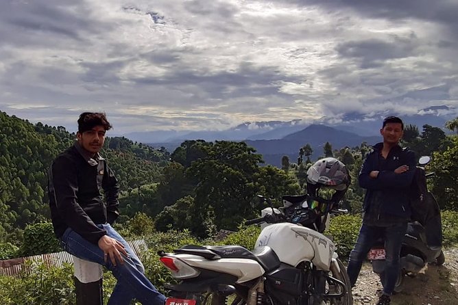 Short Motorcycle Ride Tour to Syambhunath Stupa - Key Points