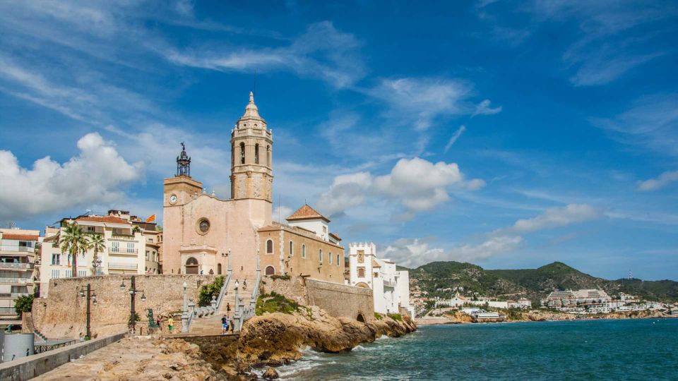 Sitges: Food and Natural Wine Tasting - Key Points