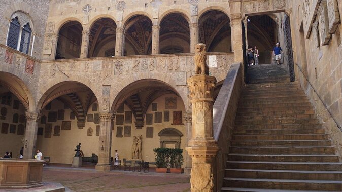 Skip the Line Bargello Palace and Museum Private Guided Tour - Key Points