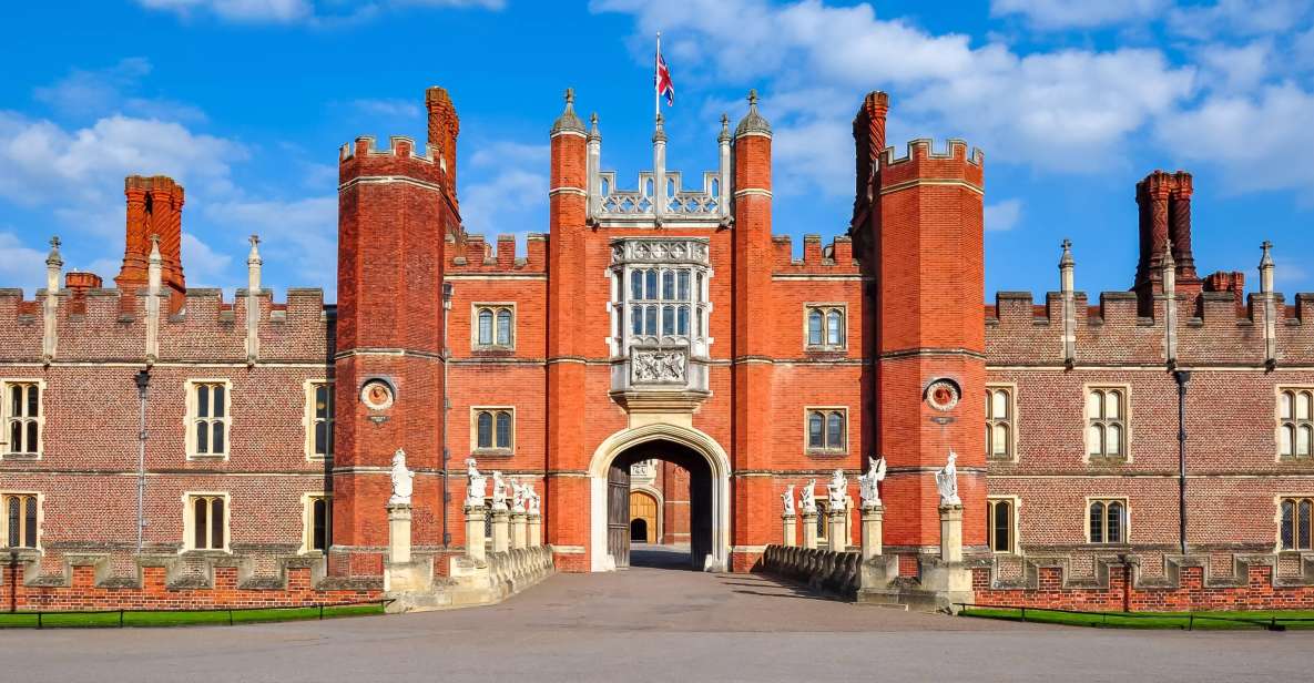 Skip-The-Line Hamptoncourtpalace Guided Day Trip From London - Key Points