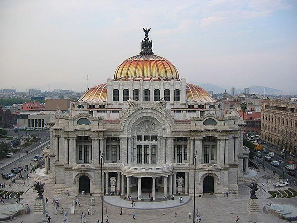 Small Group: Discover the Folkloric Ballet of Mexico - Key Points