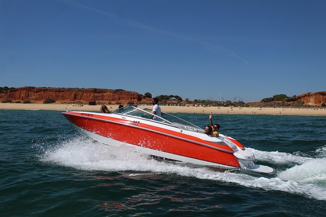 Speed Boat With Crew From Vilamoura - Key Points