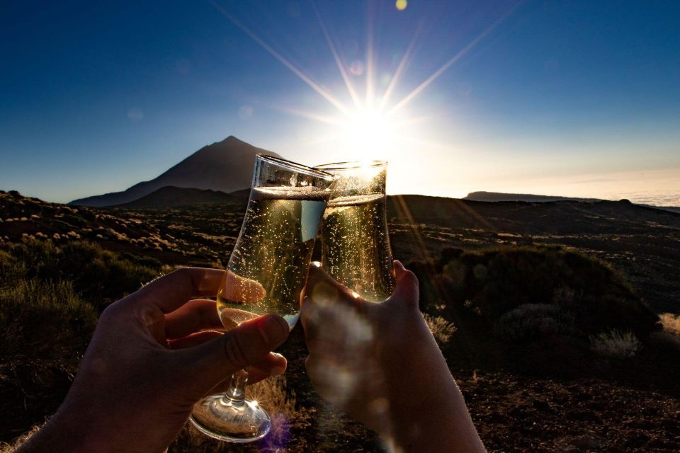 Teide: Guided Sunset and Stargazing Tour With Dinner - Key Points