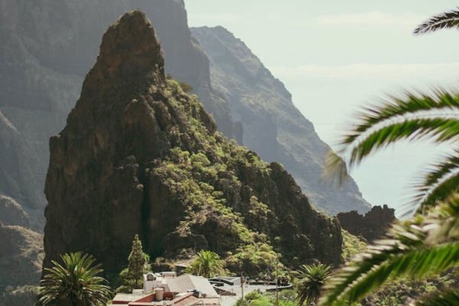 Tenerife Treasure Hunt - Key Points