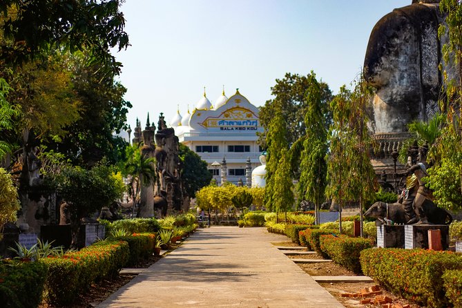 The Best of Nong Khai Private Walking Tour - Key Points