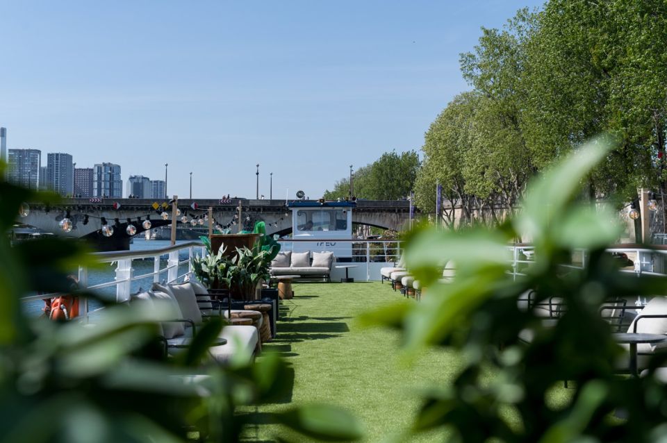 Theo Boat/Paris : Lunch Cruise on the Seine With Rooftop - Key Points