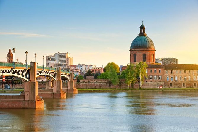 Toulouse Private Transfer From Toulouse City Centre to Toulouse Airport - Key Points