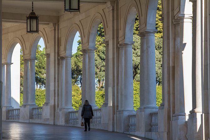 Tour of Fatima, Batalha, Nazare, Obidos-Tickets Included,Private Experience (8h) - Key Points