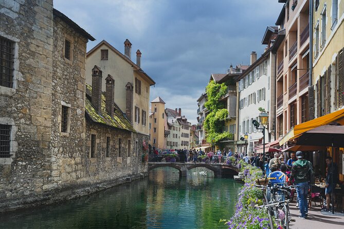 Touristic Highlights of Annecy on a Half Day (4 Hours) Private Tour With a Local - Key Points