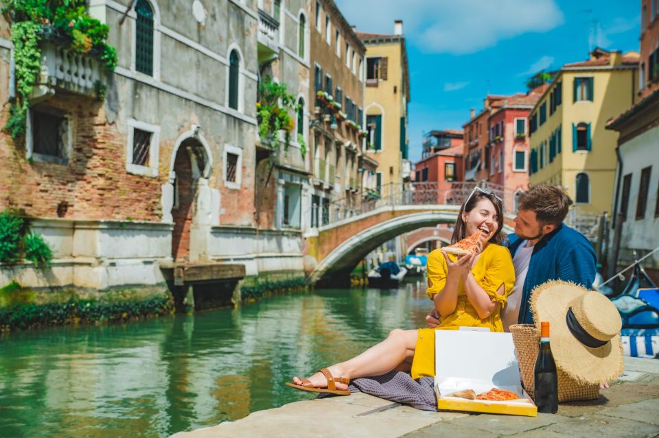 Traditional Italian Food and Venice Old Town Private Tour - Key Points