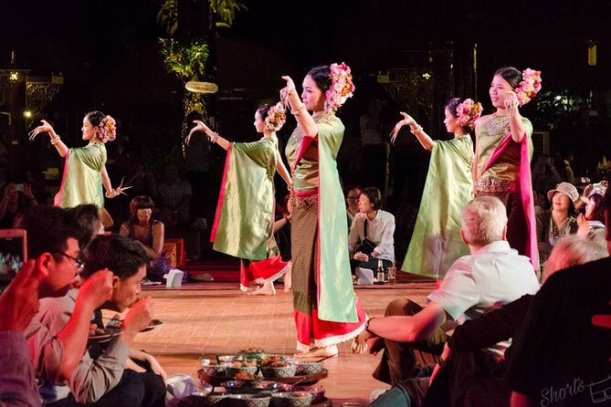 Traditional Khantoke Dinner and Cultural Shw in Chiang Mai Ticket - Key Points