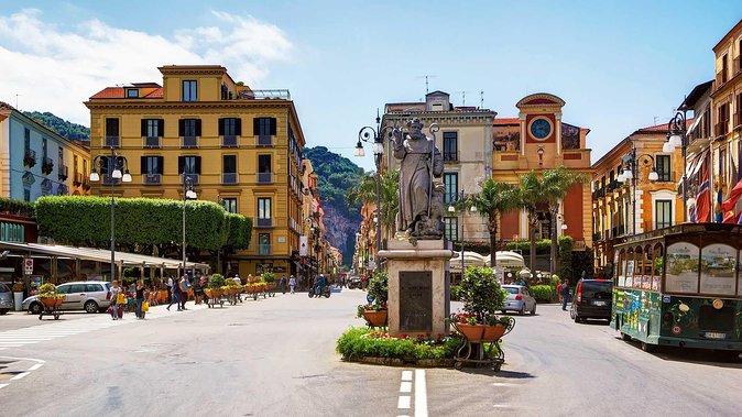 Transfer From Sorrento to Naples or Naples to Sorrento - Key Points