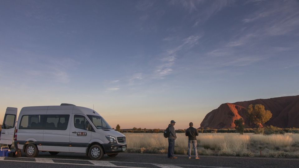 Uluru Highlights Small Group Morning Tour + Picnic Breakfast - Key Points