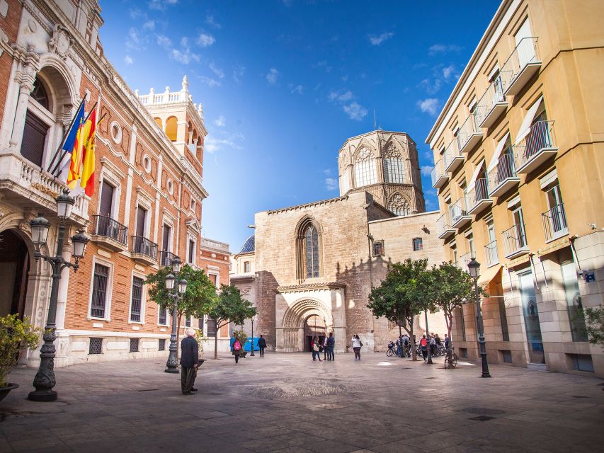 Valencia: Essentials and World Heritages Sites Walking Tour - Key Points