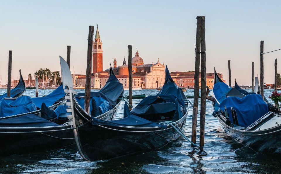 Venice: 1-Hour Private Gondola Ride - Key Points