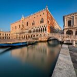 venice doges palace guided tour and gondola ride Venice: Doges Palace Guided Tour and Gondola Ride