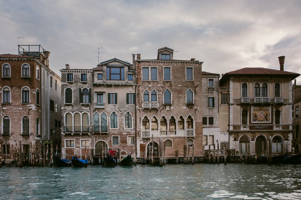 Venice: Grand Canal, Murano and Burano Half-Day Boat Tour - Key Points