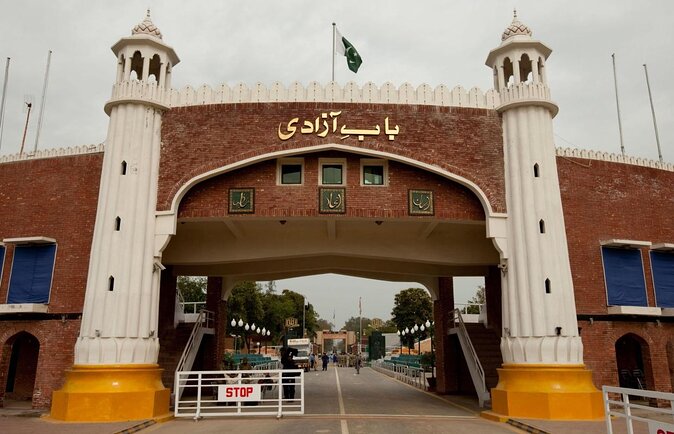 Wagah Border Ceremony Half-Day Tour - Key Points