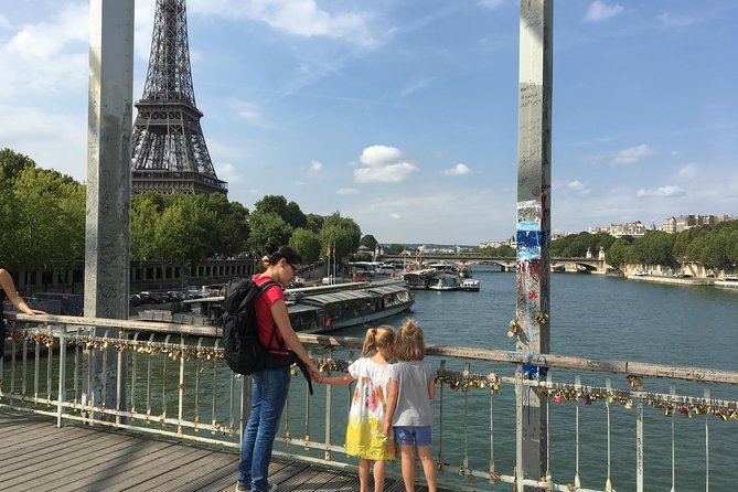 Welcome in Paris by a Private Guide - Key Points